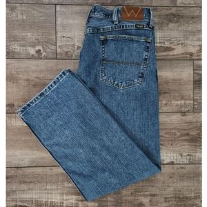 Medium Wash Denim Relaxed Fit Jeans WRANGLER 38x30/29